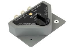 Pasternack  PE7139 ,  SPDT N Manual Knob Switch Surge Protection, DC to 1.3 GHz, Rated to 500 Watts